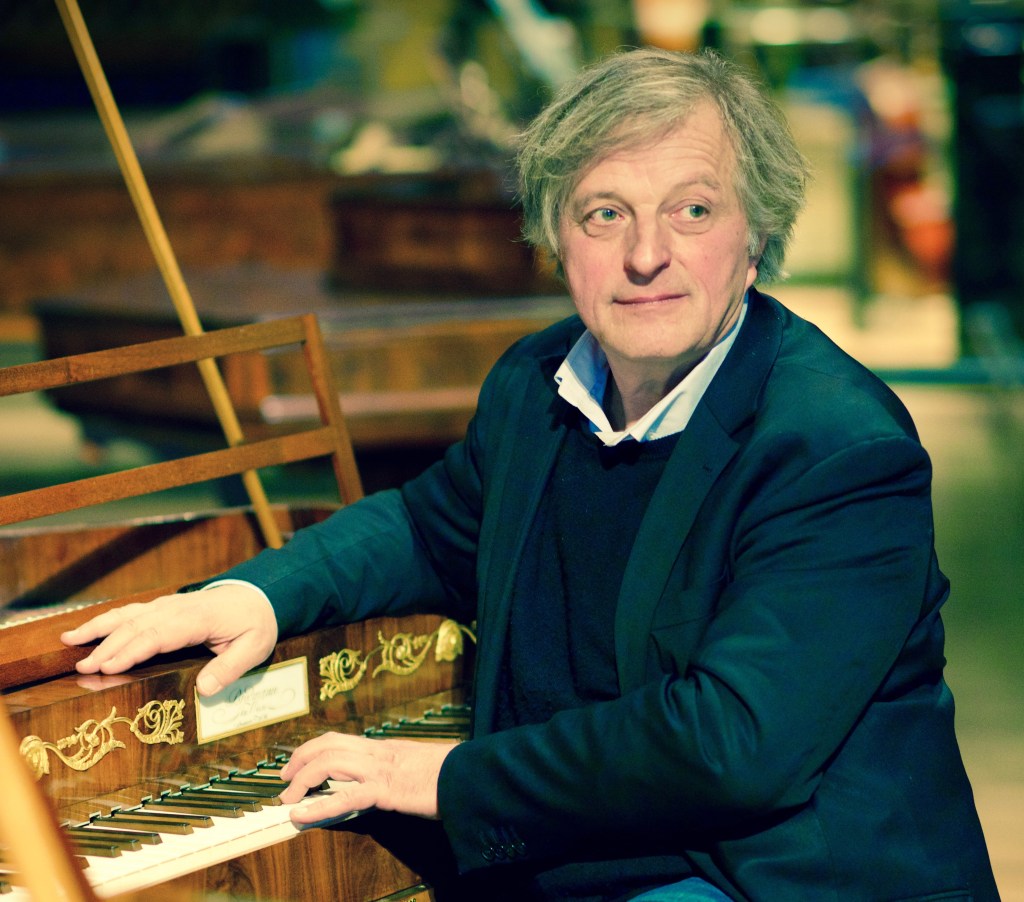 Cyril Huvé, Passion et&nbsp;authenticité